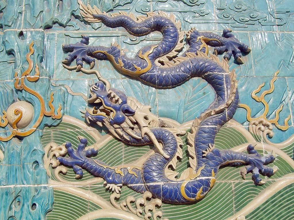 中國龍浮雕