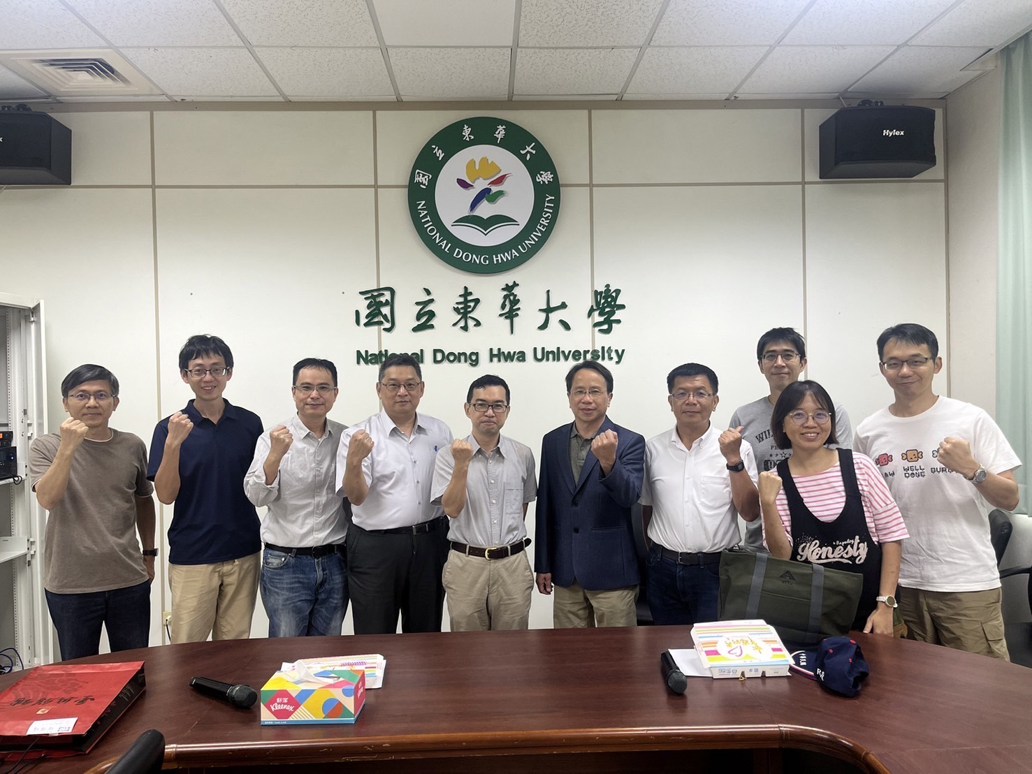 災後提供物理化學實驗室 東華東大縱谷兄弟真情流露 災後提供物理化學實驗室 東華東大縱谷兄弟真情流露