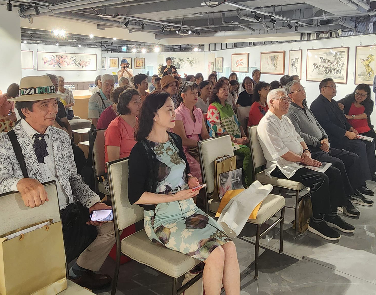 「喜新戀舊典藏-公益義賣會」在滬尾藝文休閒園區2F滬尾故事館舉行。（圖片提供∕許宜家）