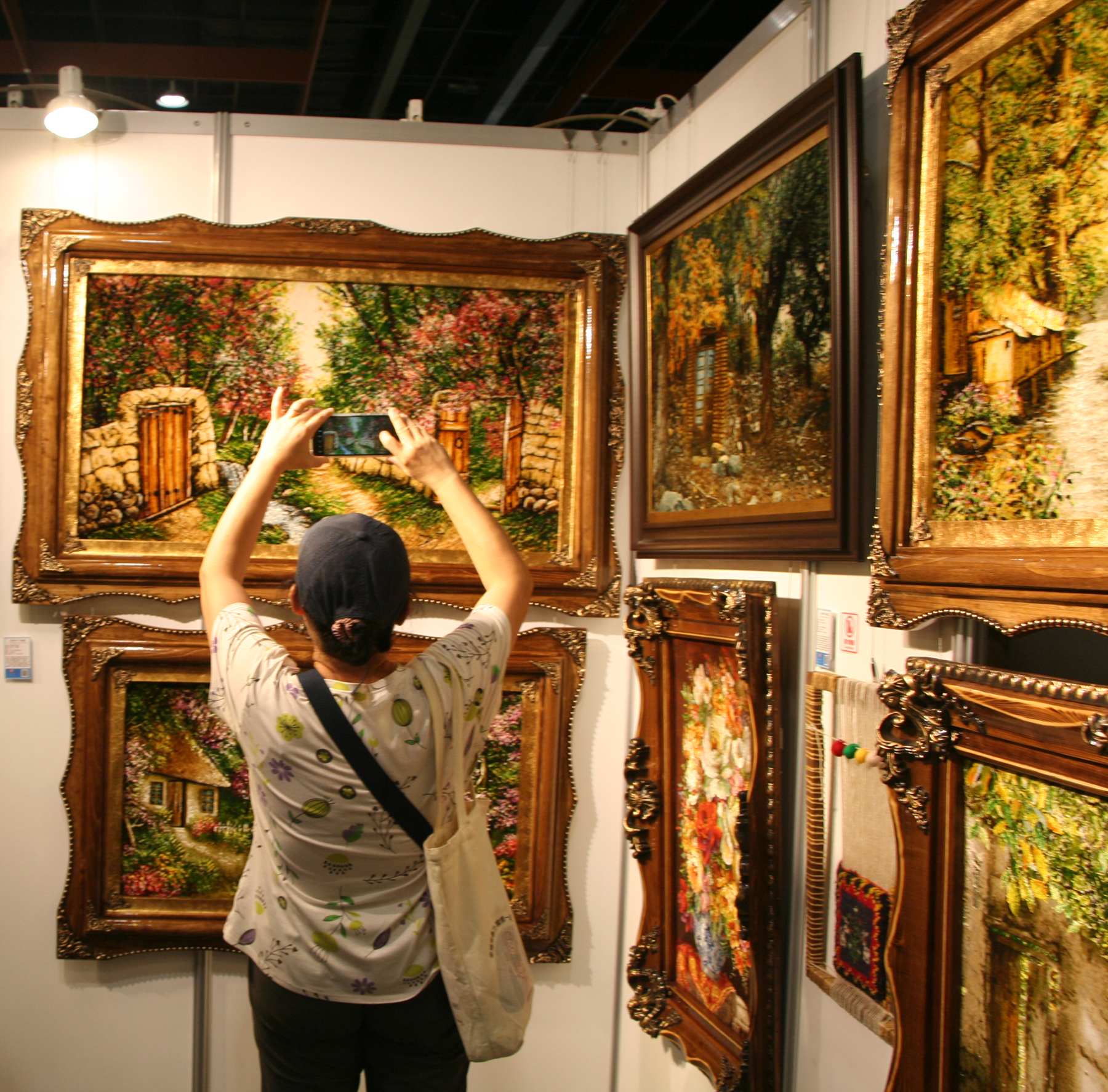 新興畫家為當代藝術形式開闢新的視角。（資料照片）