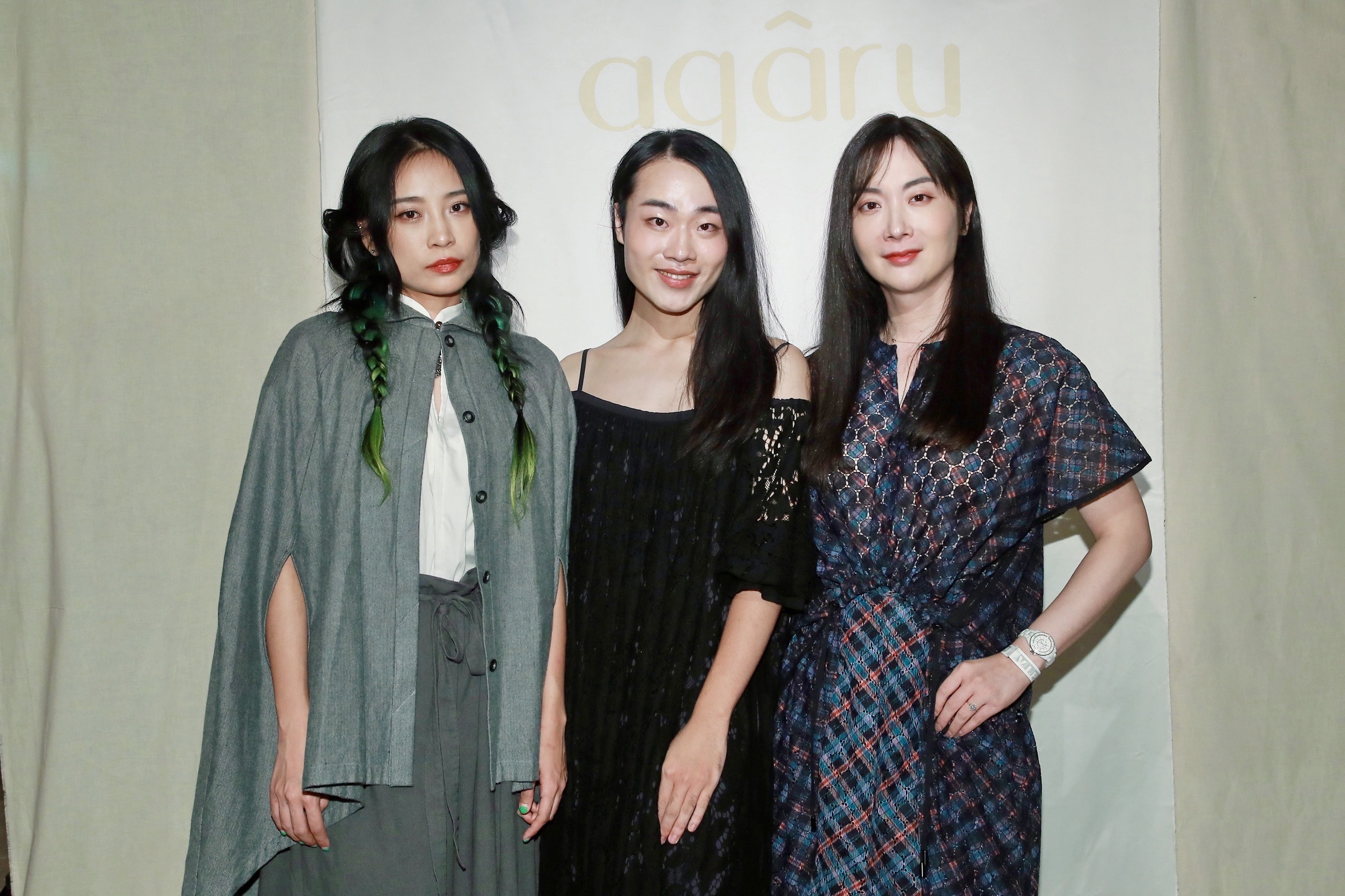 照片說明：（由左至右）卜星慧、設計師胡俊丞、最美檢察官樂樂，為品牌「agâru」站台。
