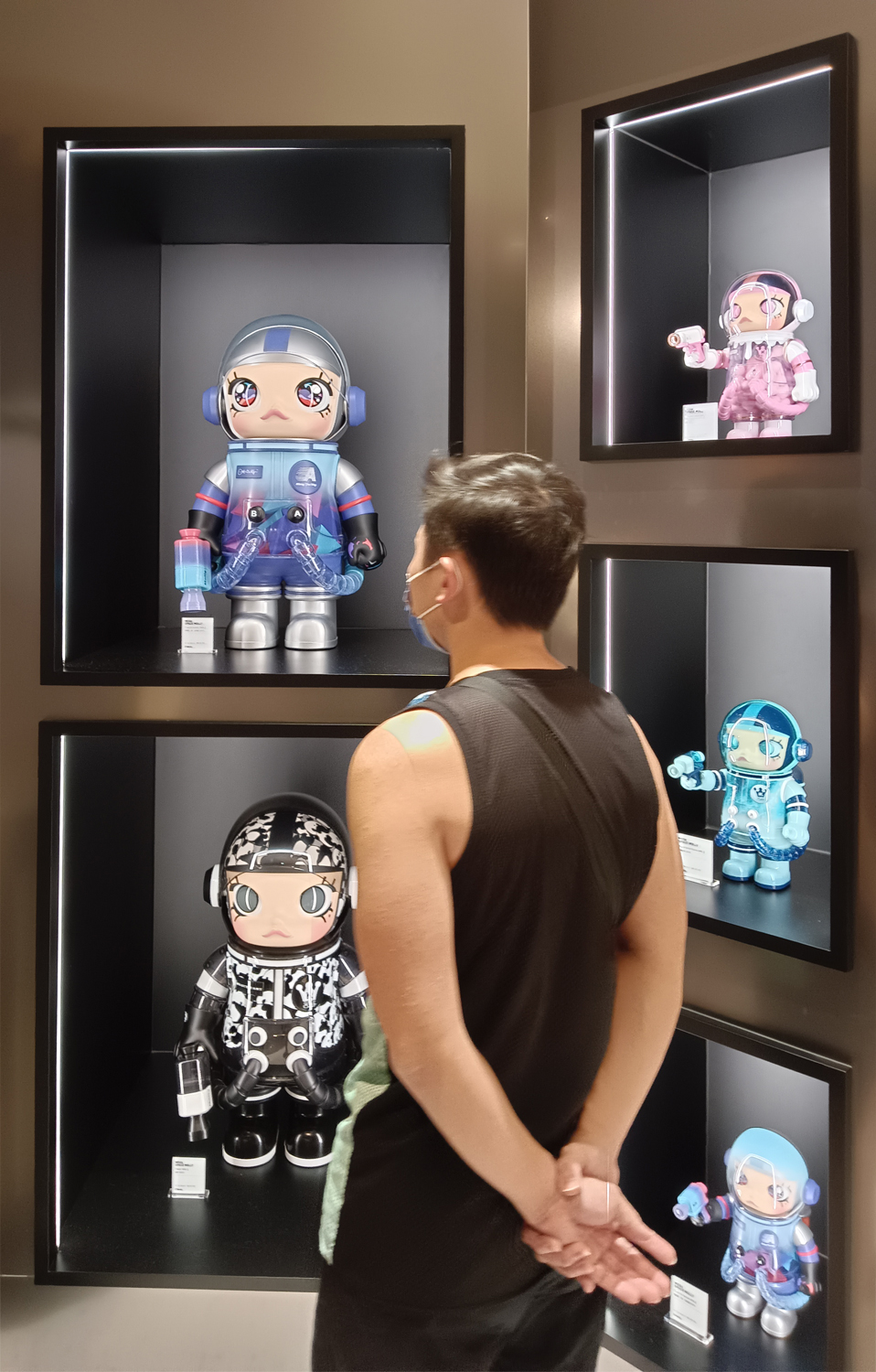 「泡泡瑪特」魅力無窮，御宅族爭相搶購收藏。（攝影∕記者鄭松維）