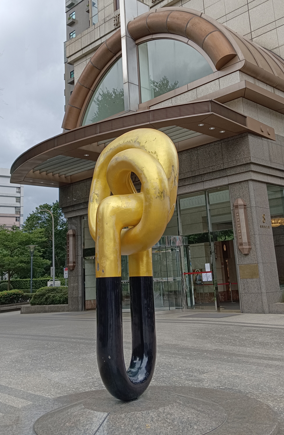 新光人壽曼哈頓世貿大樓前公共藝術。（攝影∕記者鄭松維）