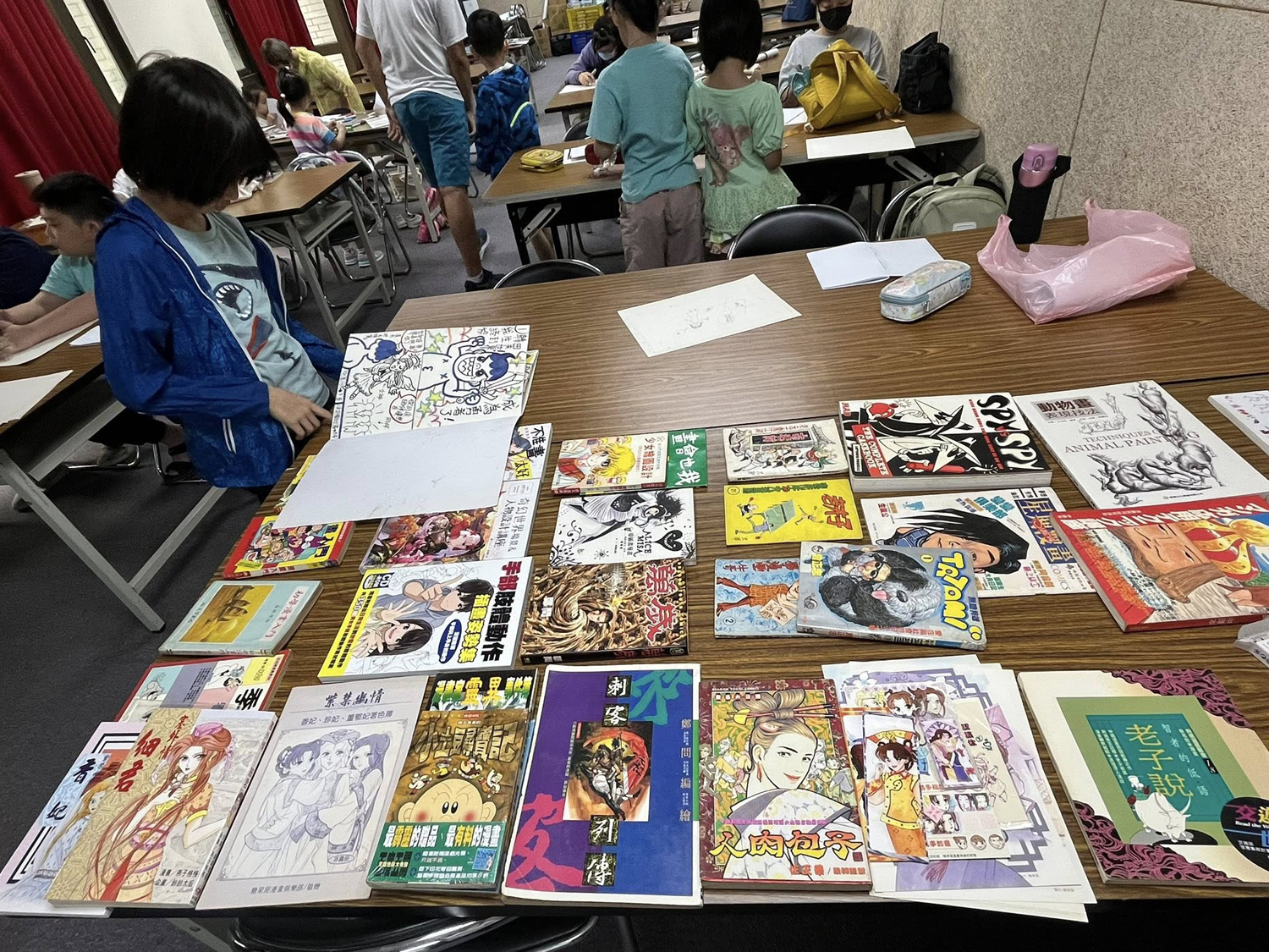 中崙圖書館舉辦歡樂漫畫營，提升漫畫藝術創作與欣賞能力。（圖片提供∕北市圖中崙分館）