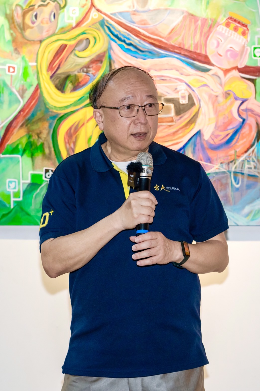 陳家聲 在文倩畫展上的照片